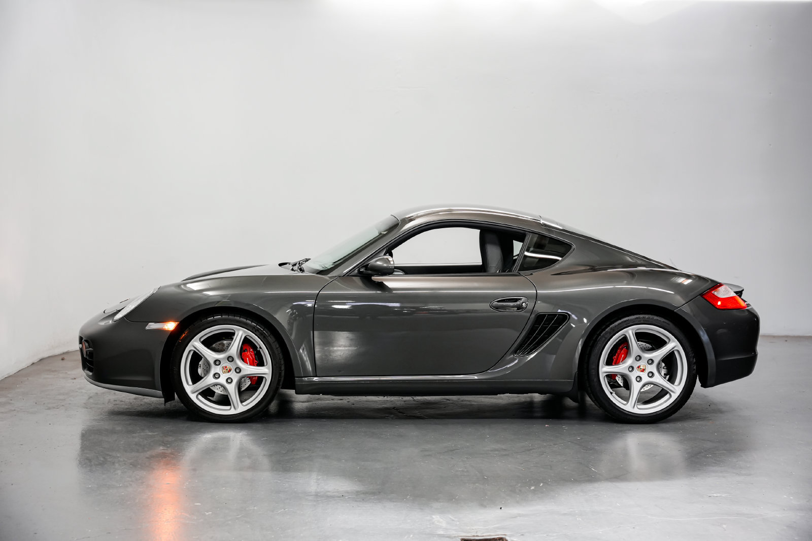 Used 2006 Porsche Cayman S RWD image 7