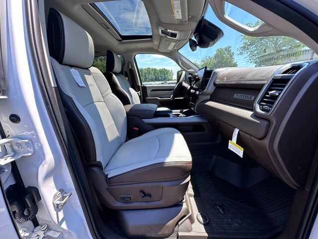 New 2026 RAM 3500 Laramie AWD/4WD image 29