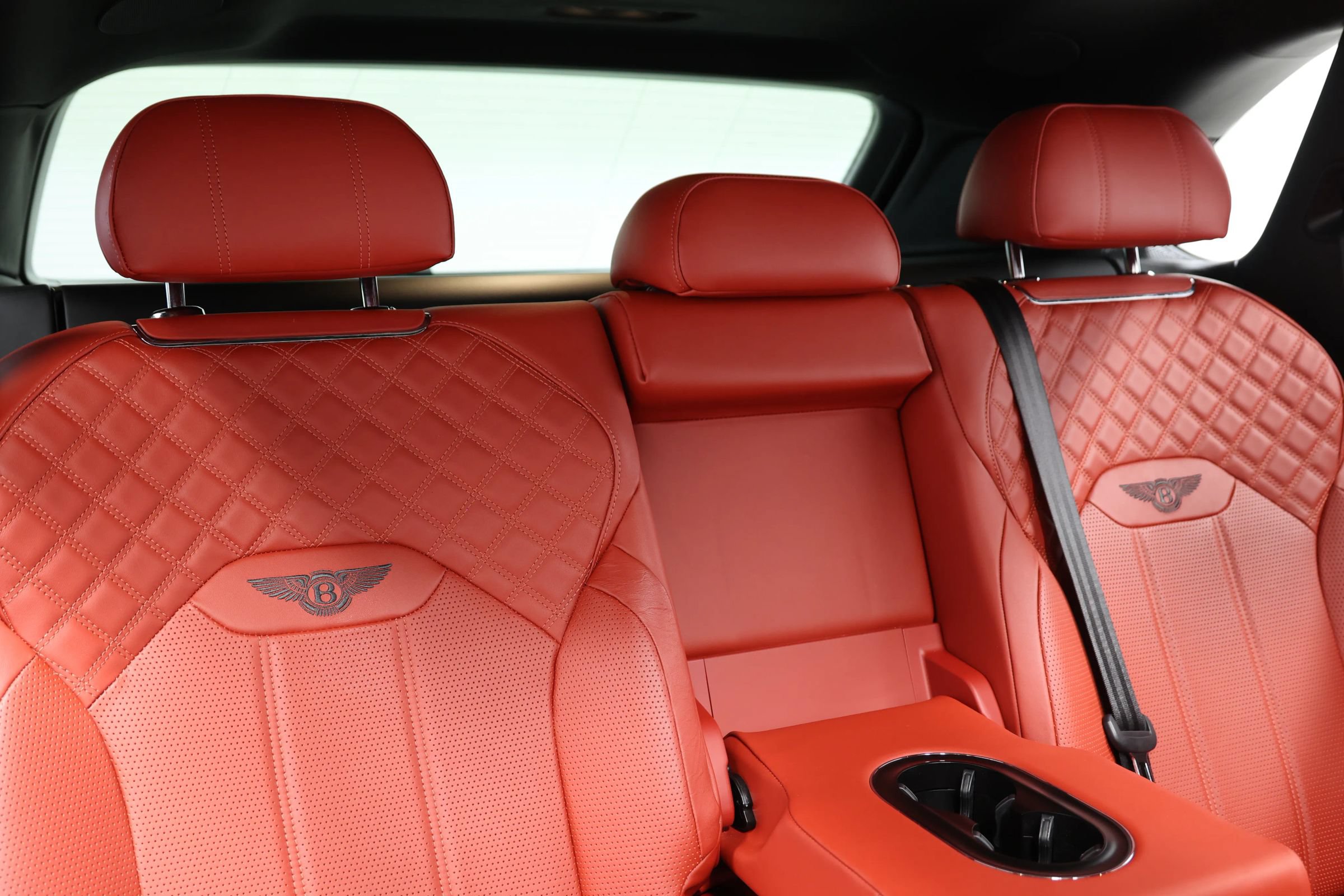 Used 2022 Bentley Bentayga AWD/4WD image 89