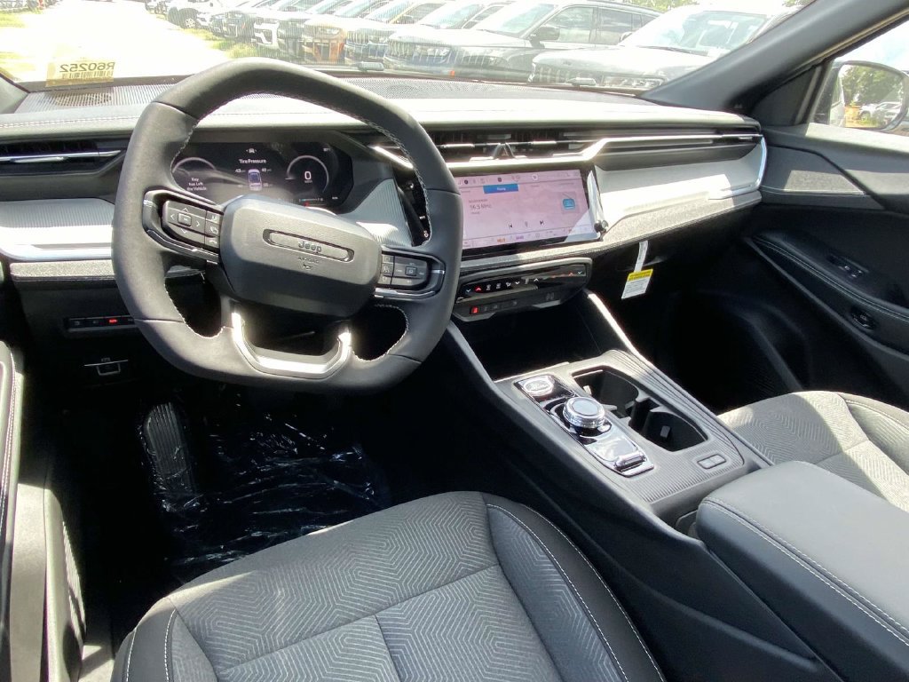 New 2026 Jeep Cherokee Laredo AWD/4WD image 39