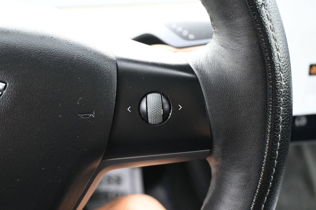 Used 2022 Tesla Model 3 Long Range AWD/4WD image 22