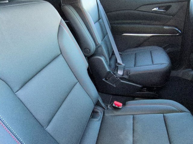 New 2026 Chevrolet Traverse Z71 w/ Driver Confidence Package image 27
