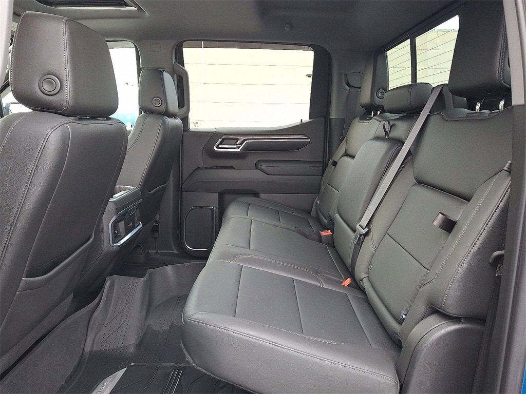 Used 2022 Chevrolet Silverado 1500 LTZ w/ LTZ Premium Package image 14