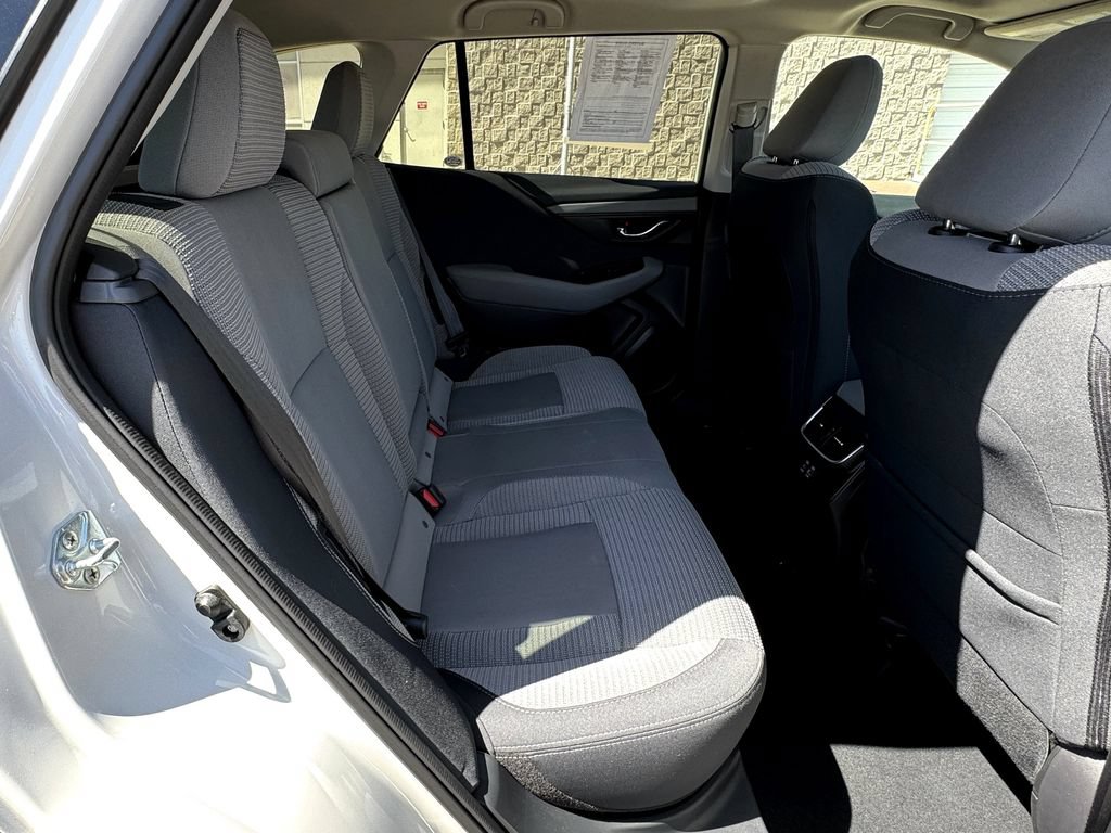 Used 2024 Subaru Outback Premium AWD/4WD image 36