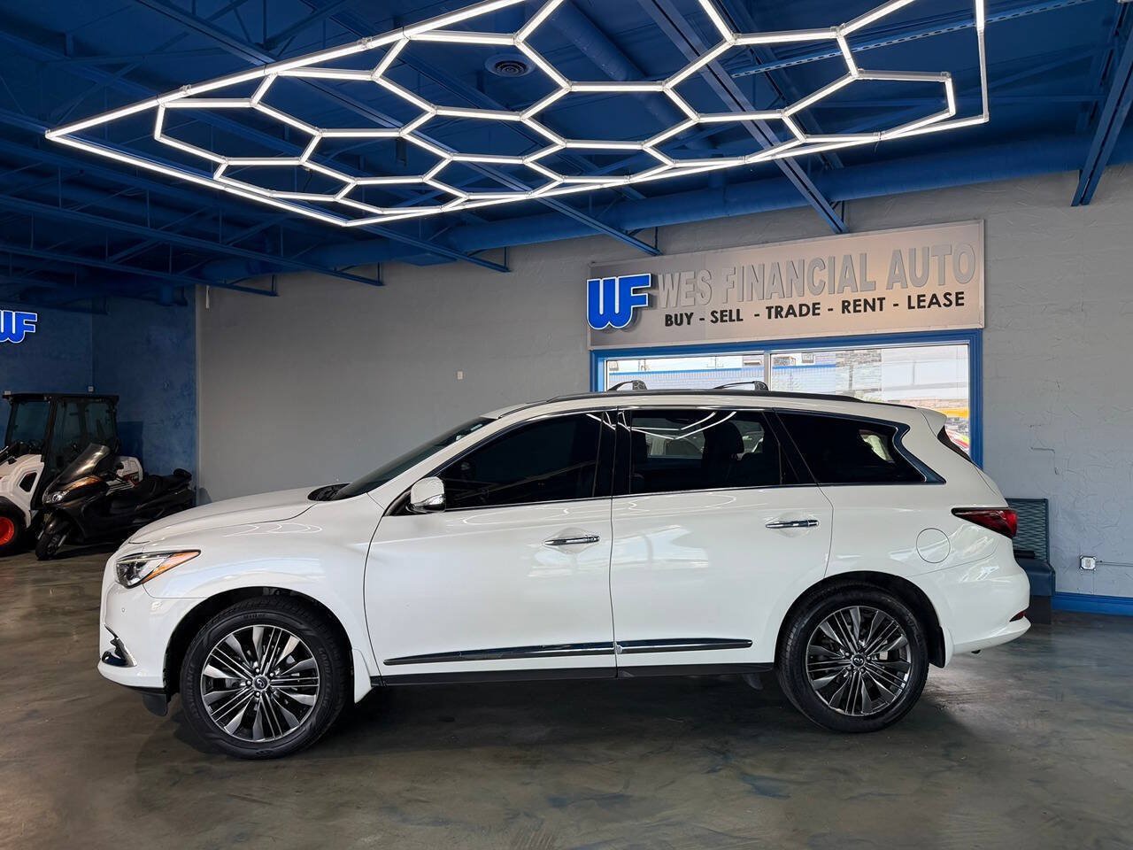 Used 2019 INFINITI QX60 Luxe w/ Limited Package AWD/4WD image 12