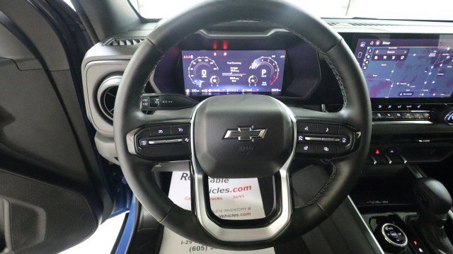 Used 2025 Chevrolet Colorado Trail Boss image 23