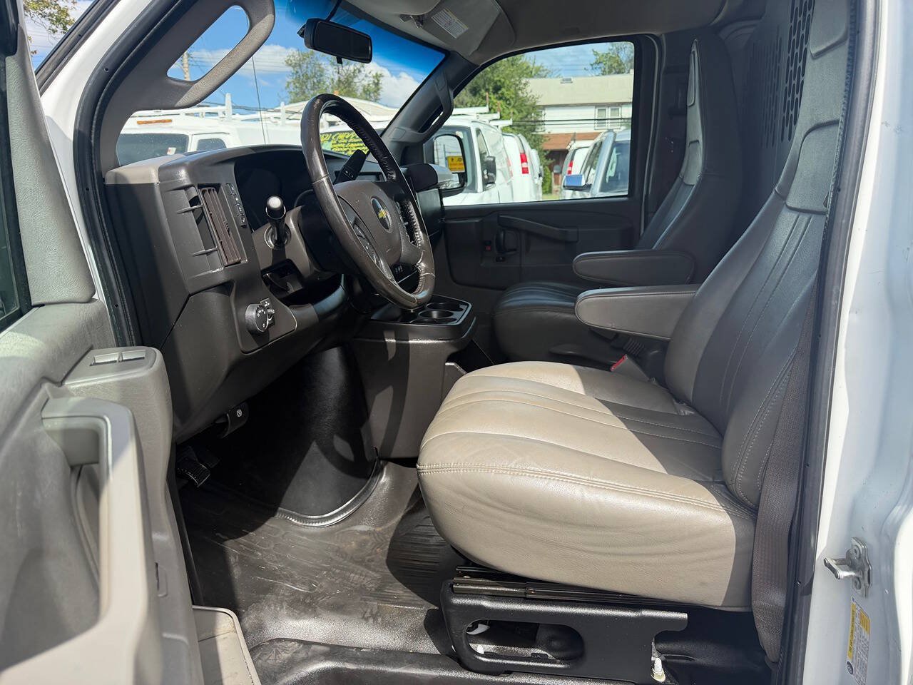 Used 2020 Chevrolet Express 2500 w/ Driver Convenience Package RWD image 11