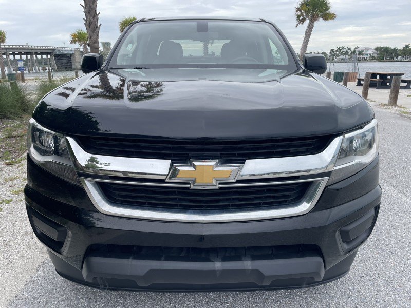 Used 2018 Chevrolet Colorado W/T w/ WT Convenience Package RWD image 4