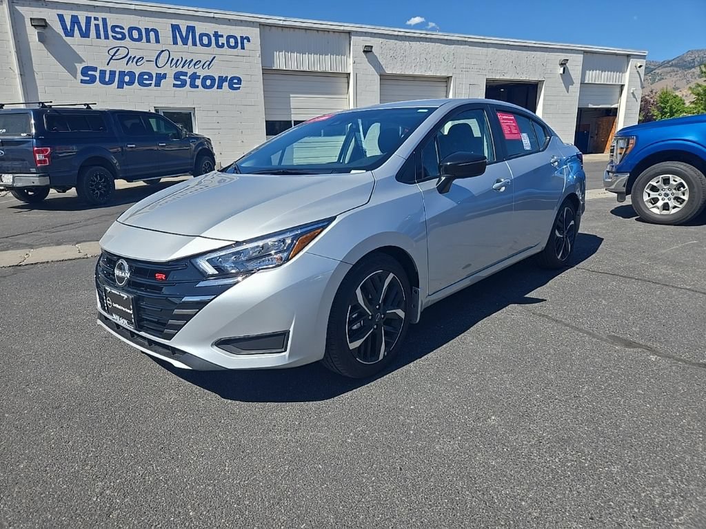 Used 2025 Nissan Versa SR w/ Trunk Package FWD image 1