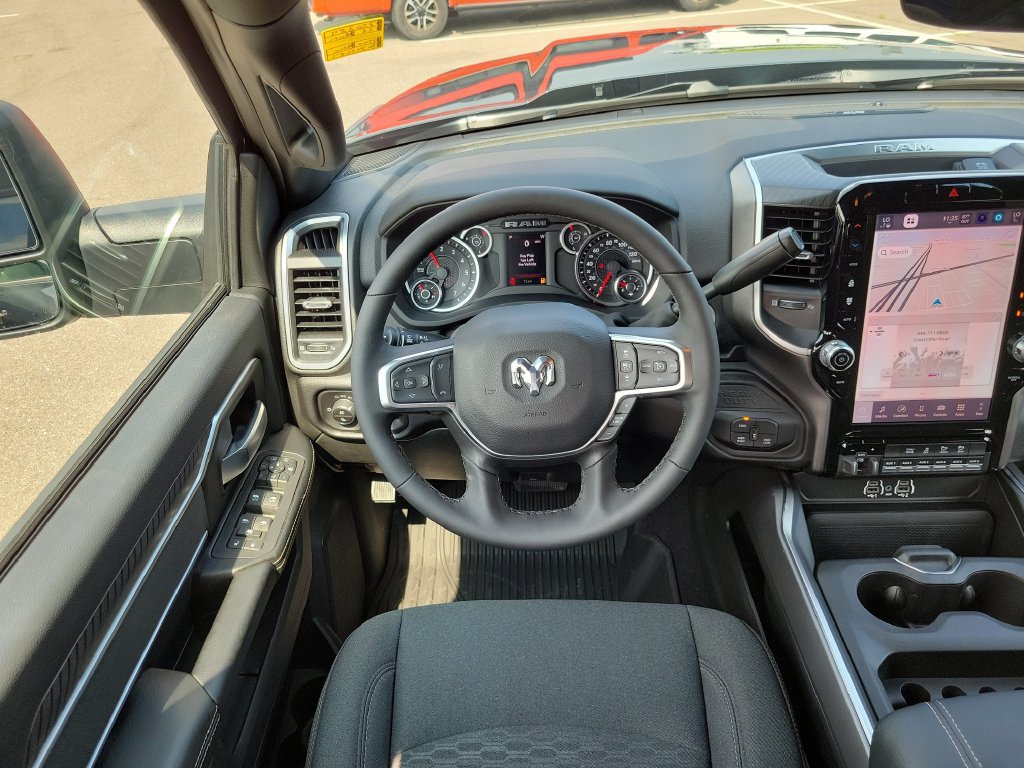 New 2026 RAM 2500 Big Horn AWD/4WD image 8