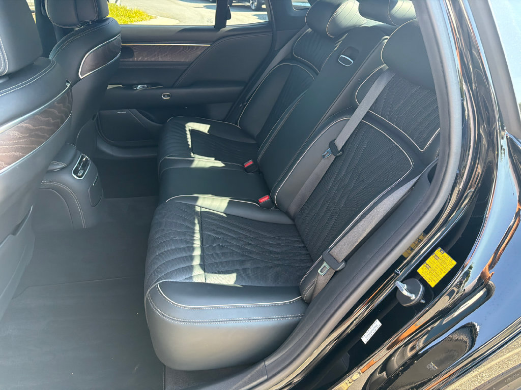 Used 2023 Genesis G90 3.5T AWD/4WD image 23