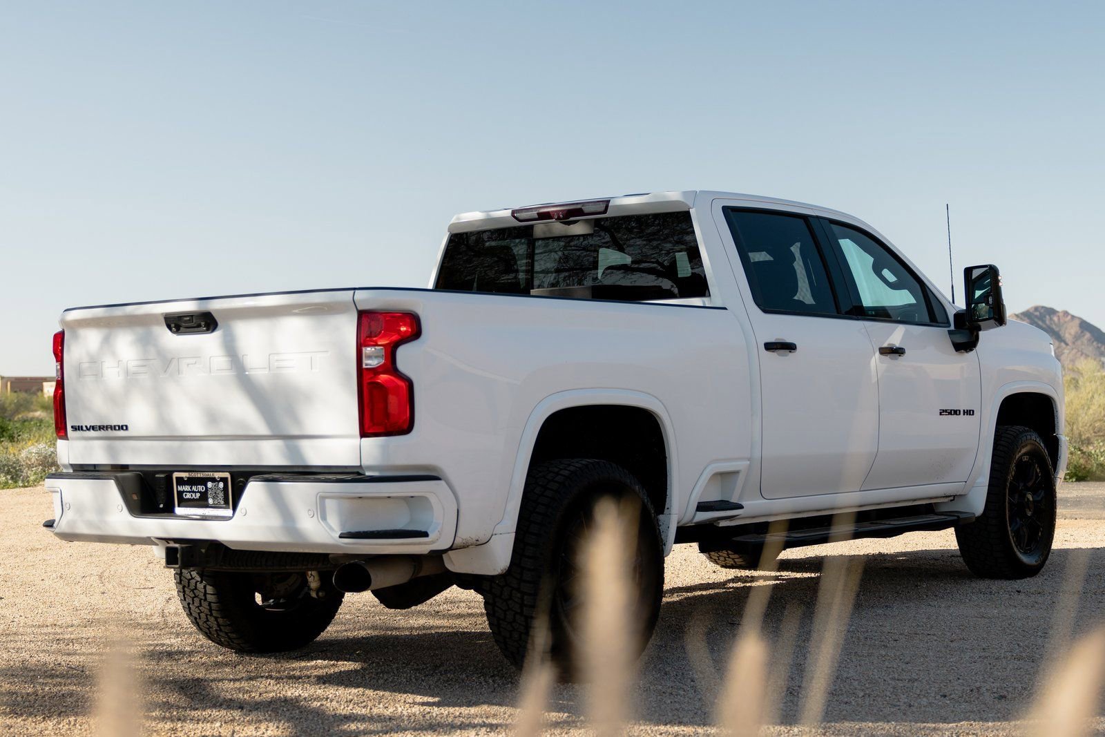 Used 2022 Chevrolet Silverado 2500 High Country w/ Z71 Off-Road Package image 10