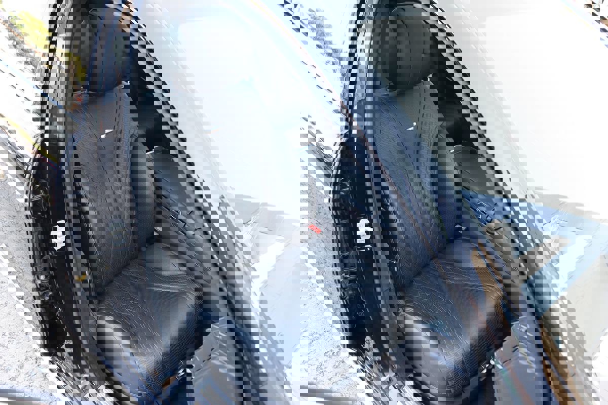 Used 2015 Mercedes-Benz S 63 AMG 4MATIC Sedan w/ Driver Assistance Package image 48