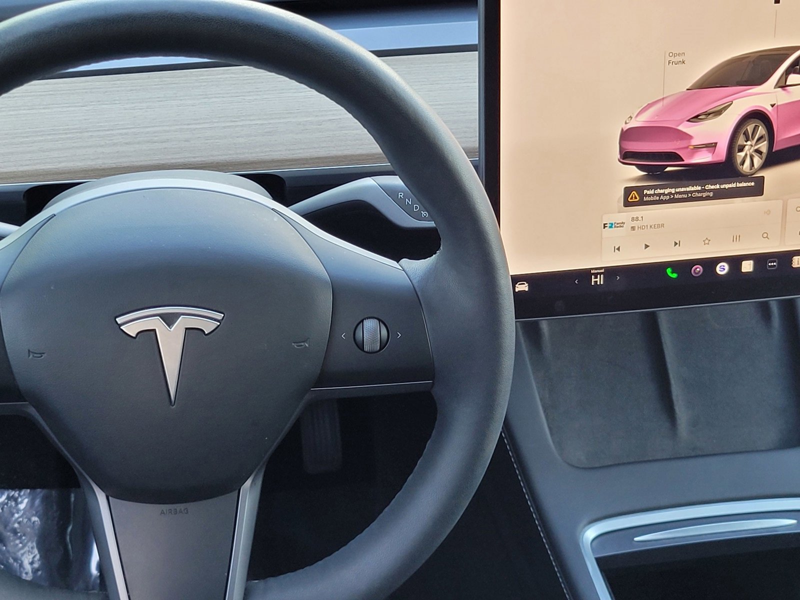 Used 2022 Tesla Model Y Long Range image 14