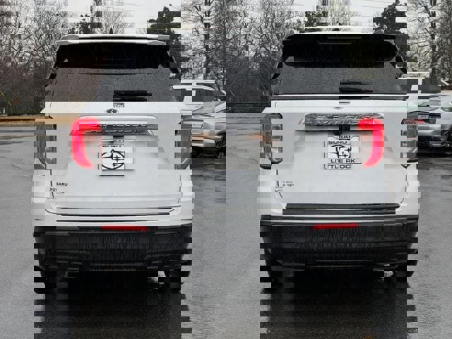 Used 2021 Ford Explorer XLT image 4