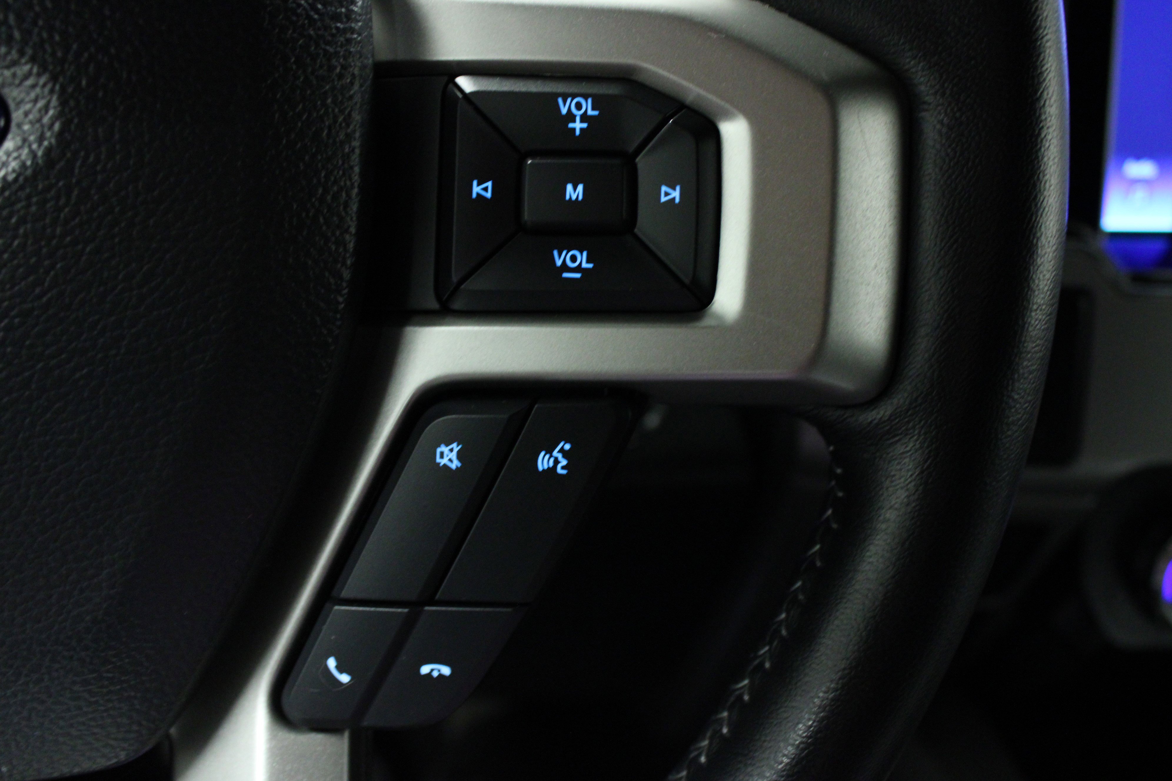 Used 2022 Ford F250 Lariat w/ Tremor Off-Road Package image 20