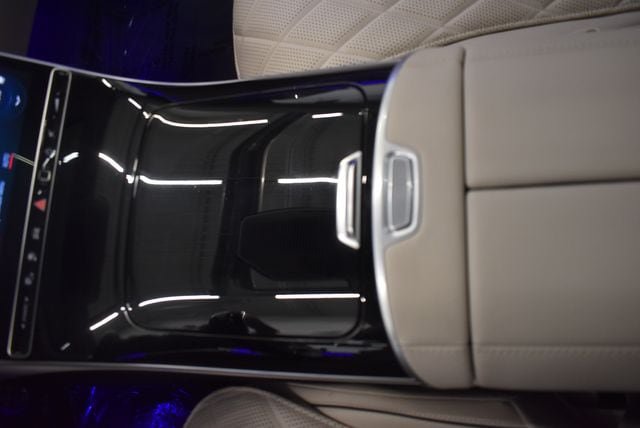 Used 2025 Mercedes-Benz S 580e 4MATIC Sedan image 29