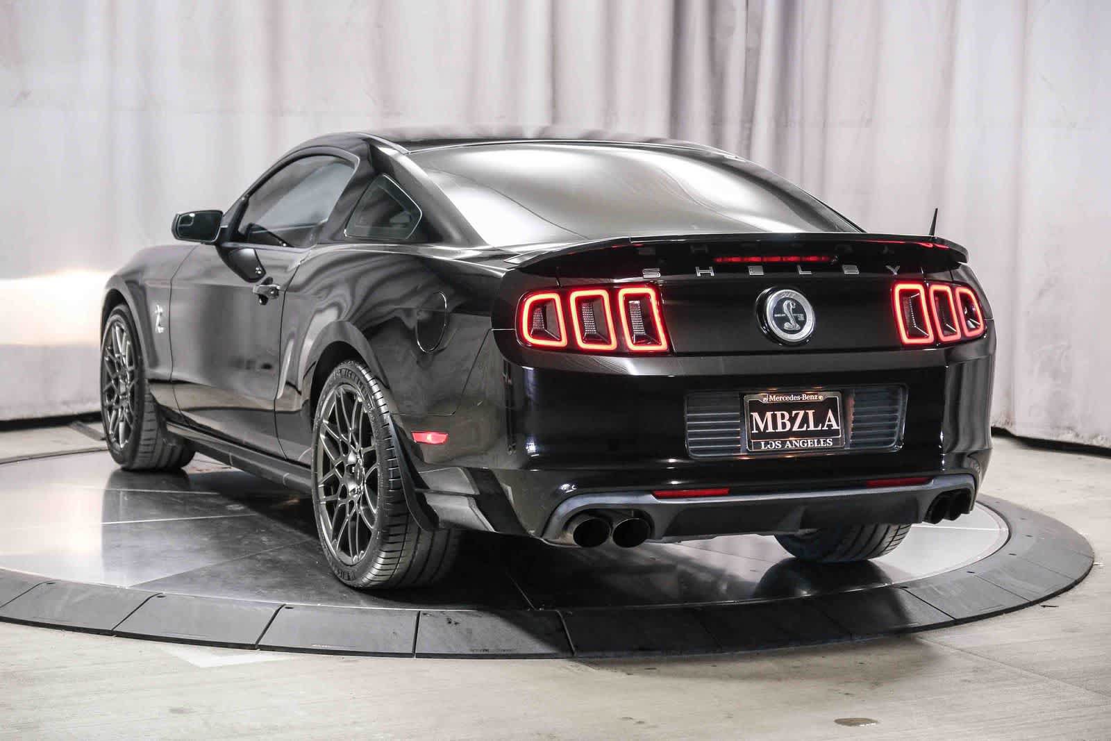 Used 2014 Ford Mustang Shelby GT500 w/ Equipment Group 821A RWD image 2