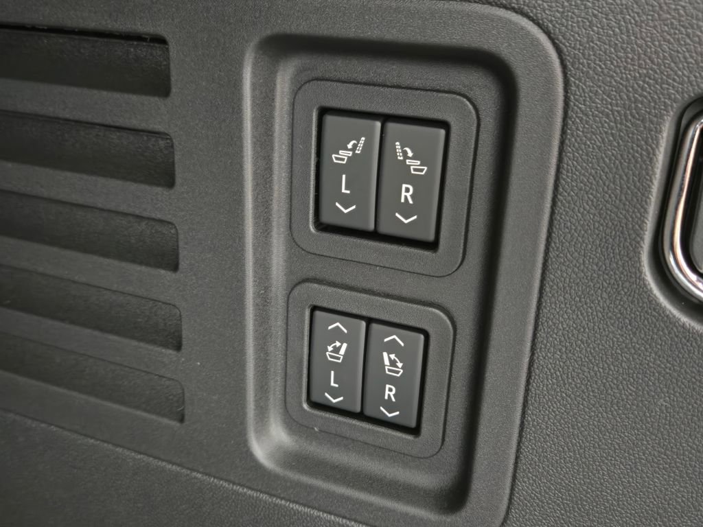 New 2026 Buick Enclave Preferred w/ Power Package image 15