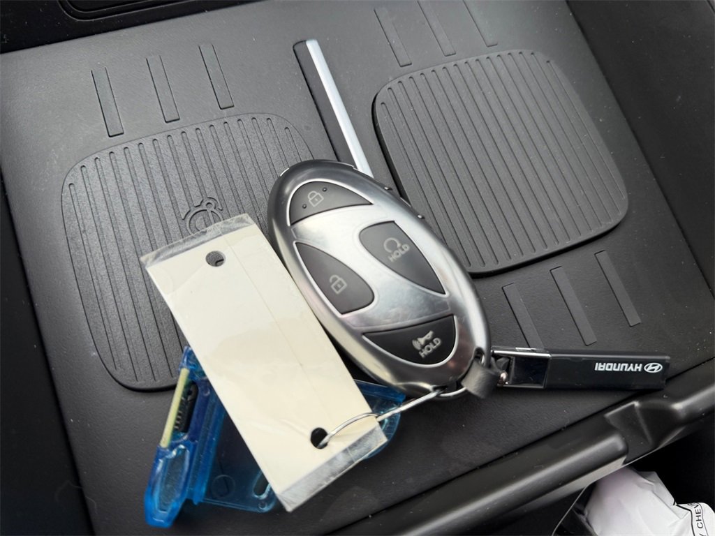Used 2024 Hyundai Santa Fe Limited image 31