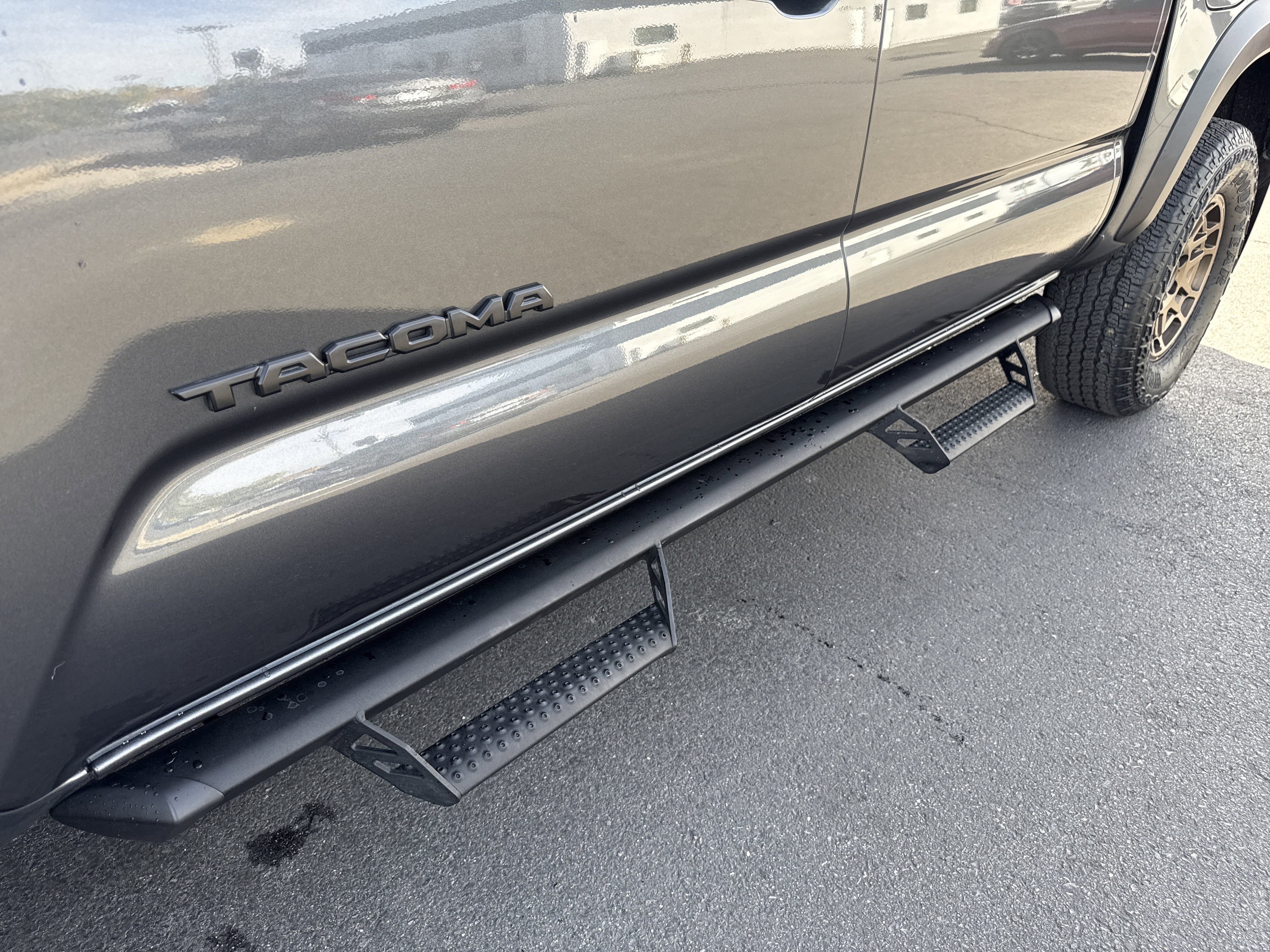 Used 2023 Toyota Tacoma 4x4 Double Cab w/ Trail Edition image 4