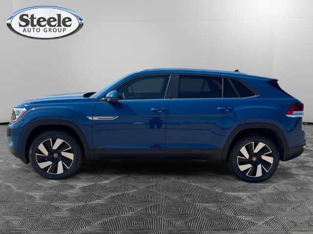 New 2026 Volkswagen Atlas Cross Sport SE FWD image 2