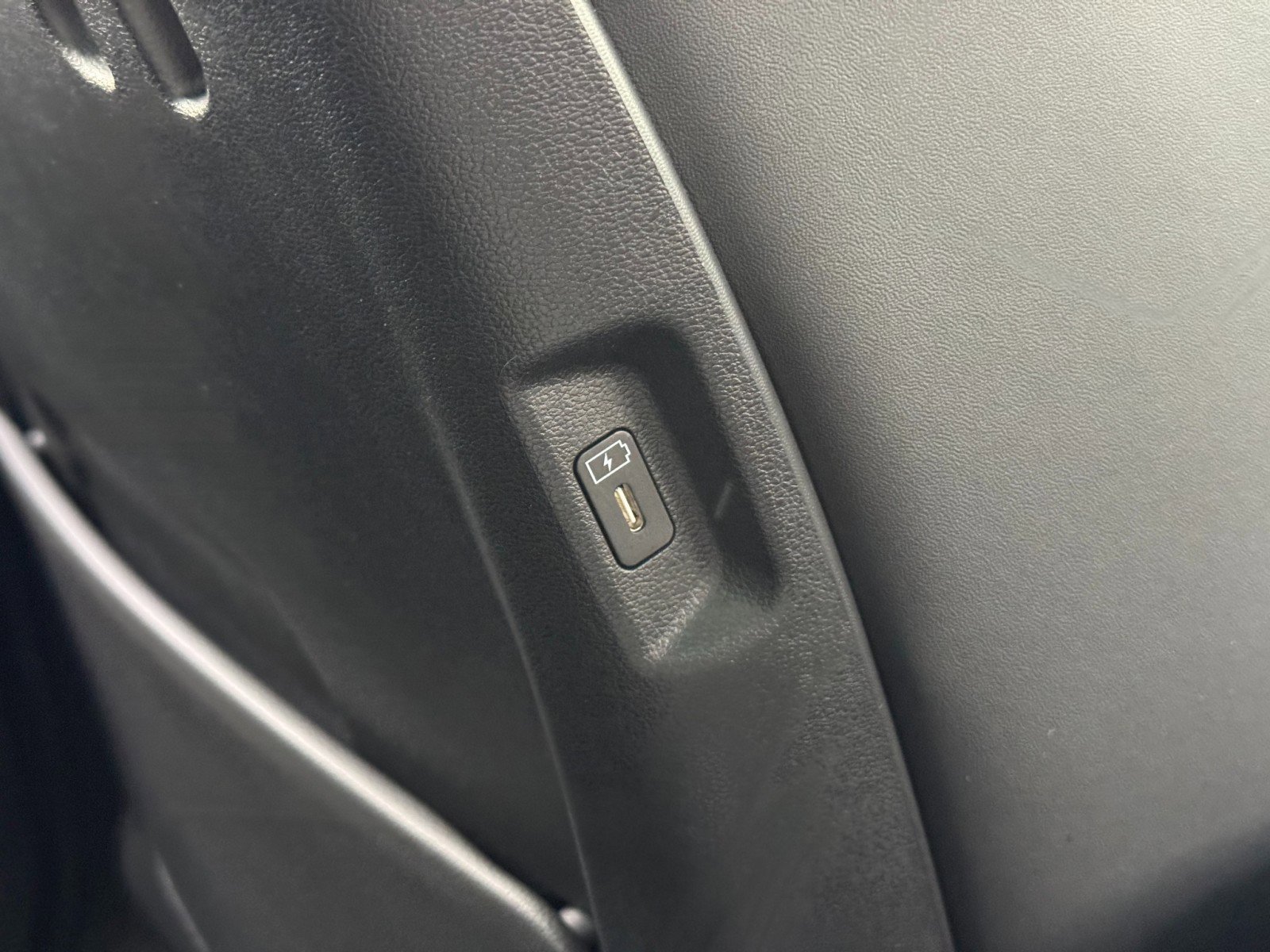 Used 2025 Hyundai Santa Fe Calligraphy image 36