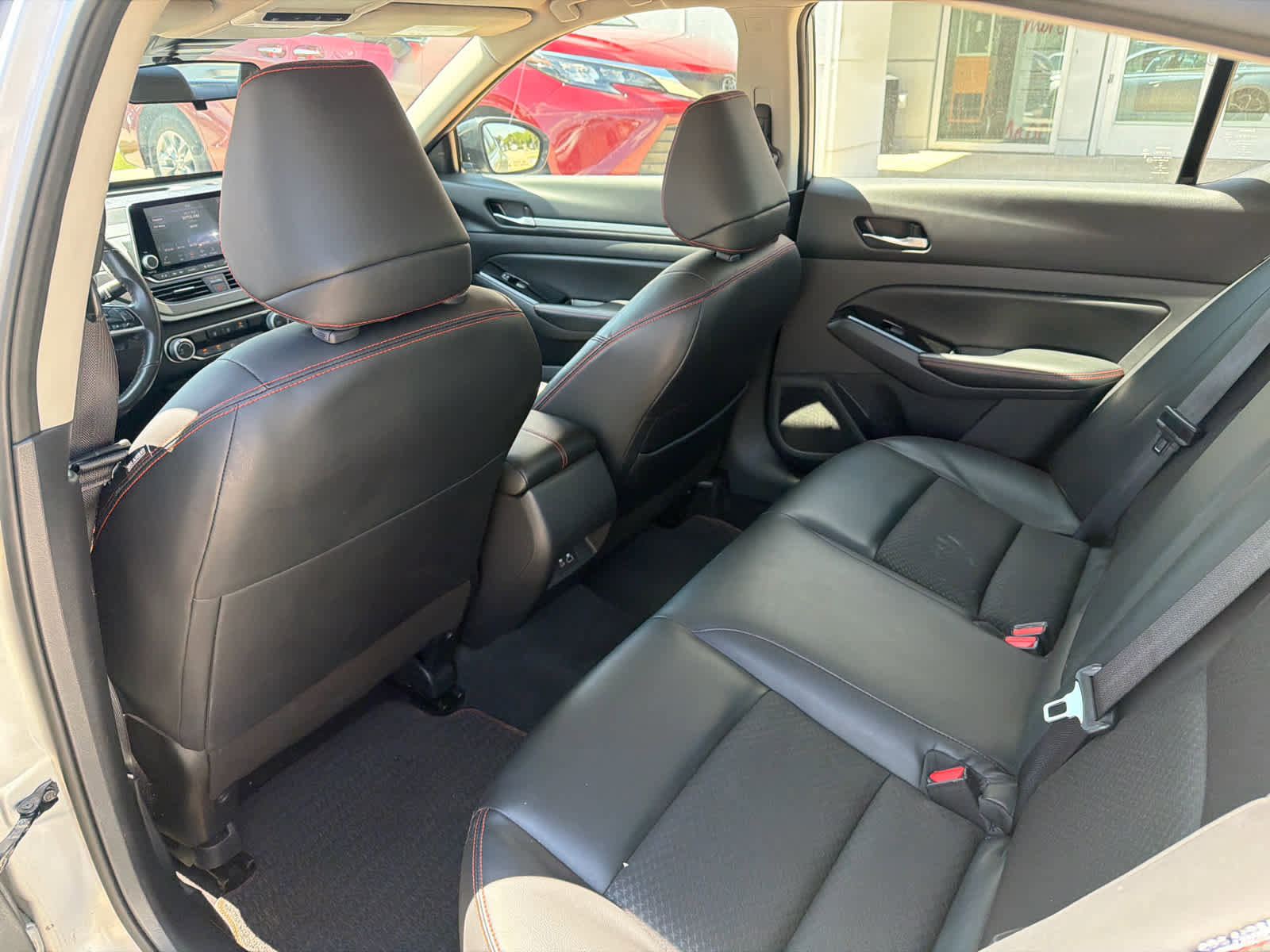 Used 2024 Nissan Altima 2.5 SR FWD image 27