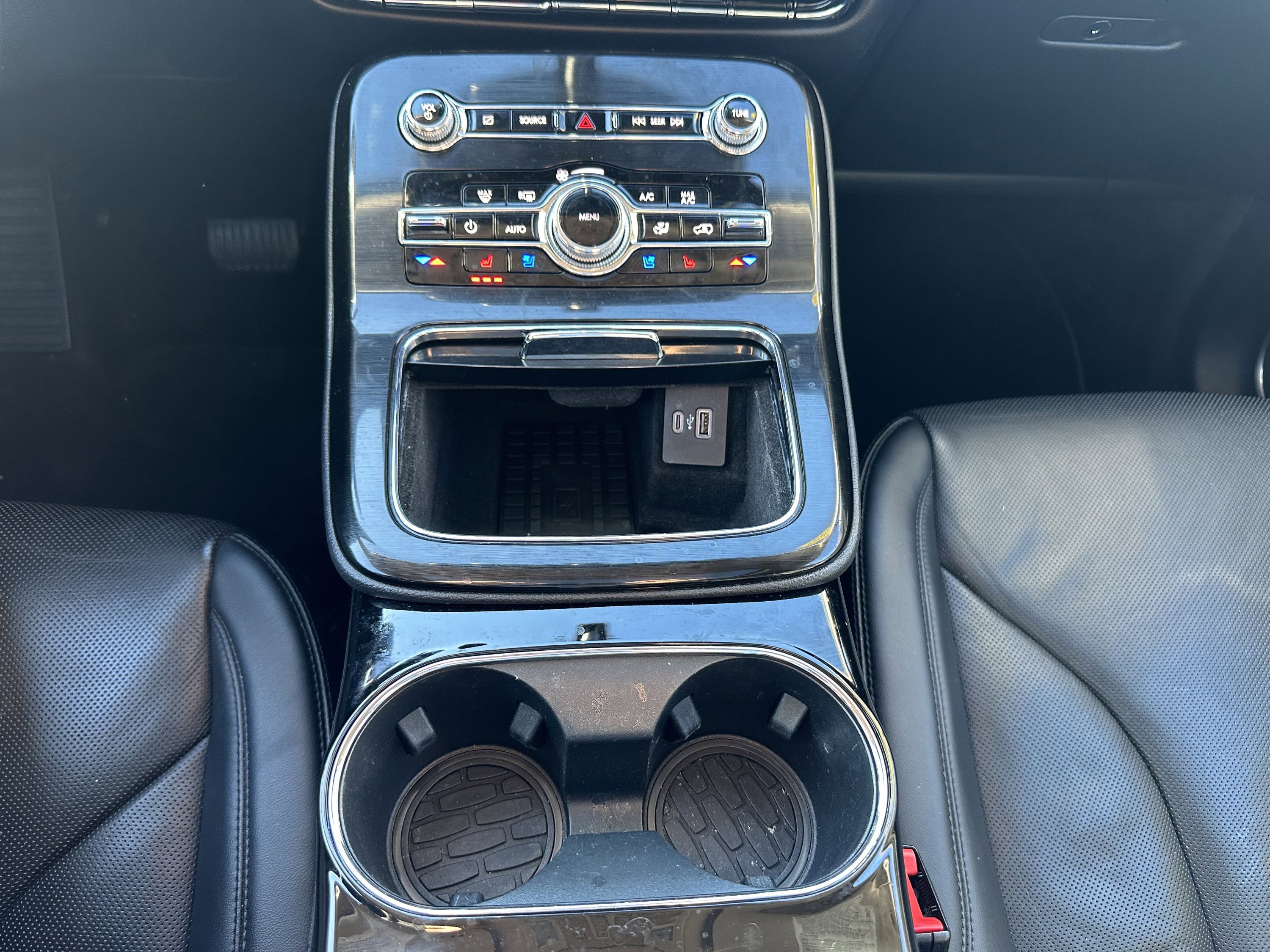 Certified 2022 Lincoln Nautilus Reserve w/ Equipment Group 201A image 15