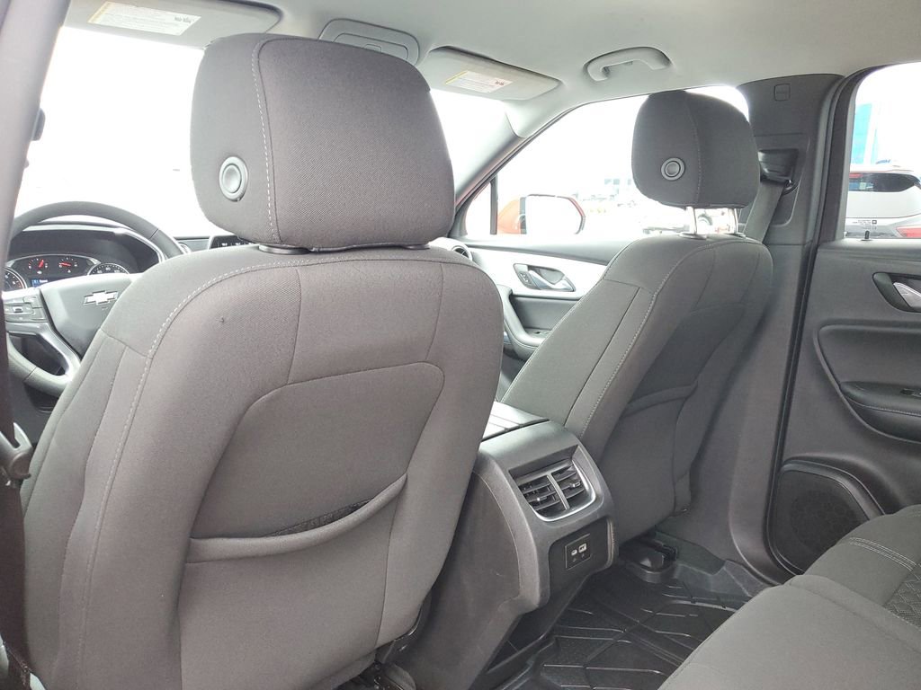 Used 2021 Chevrolet Blazer LT image 32