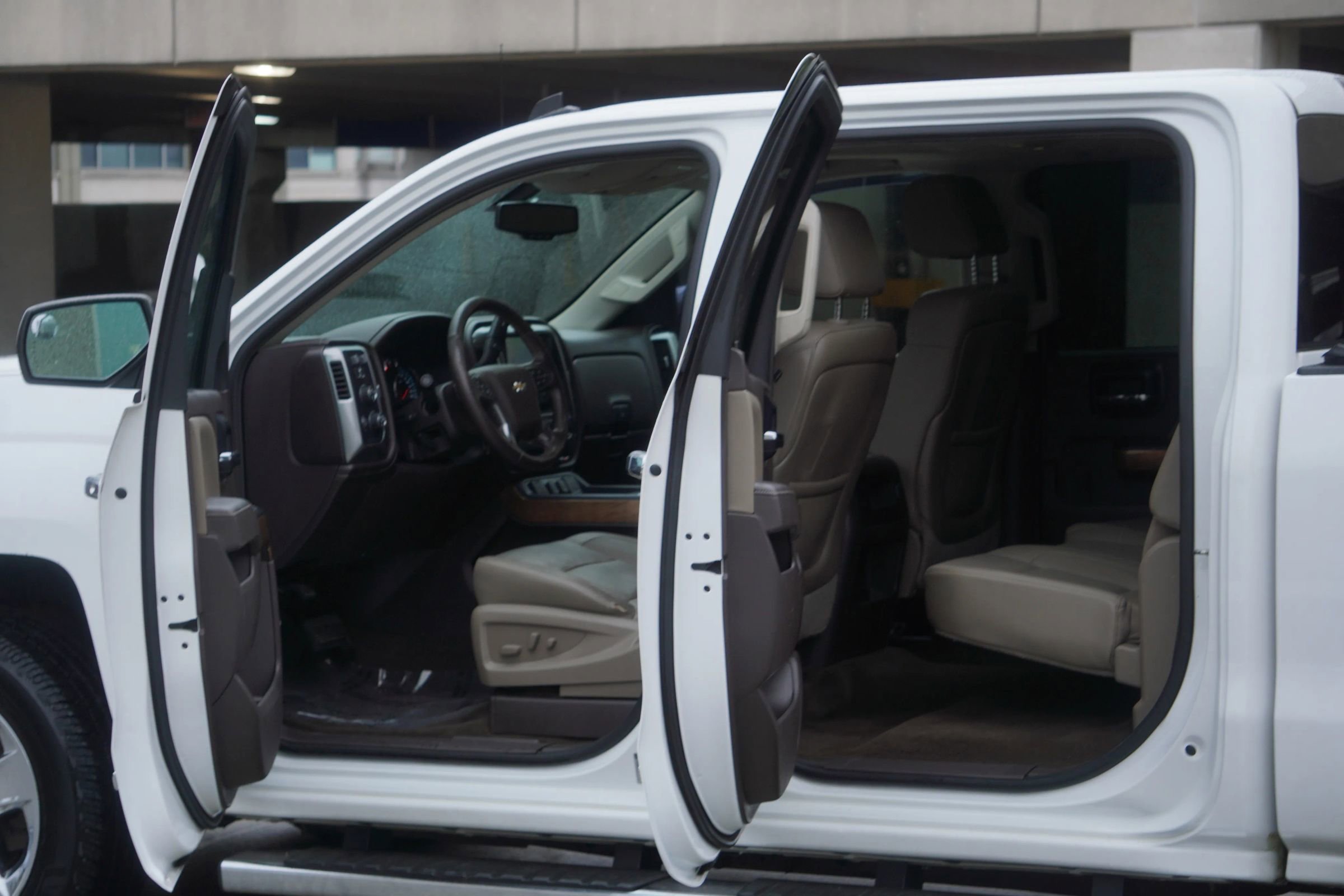 Used 2014 Chevrolet Silverado 1500 LTZ w/ LTZ Plus Package image 33