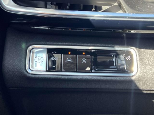 Used 2026 Buick Envision Sport Touring AWD/4WD image 32