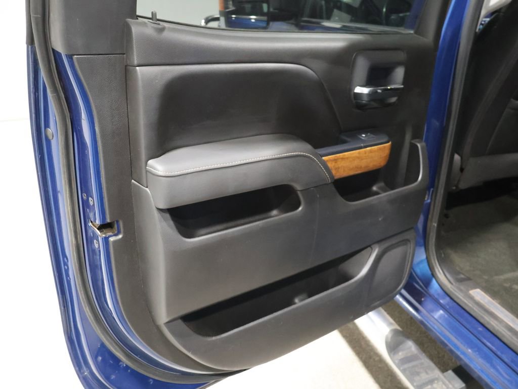 Used 2017 Chevrolet Silverado 2500 High Country w/ Duramax Plus Package image 17