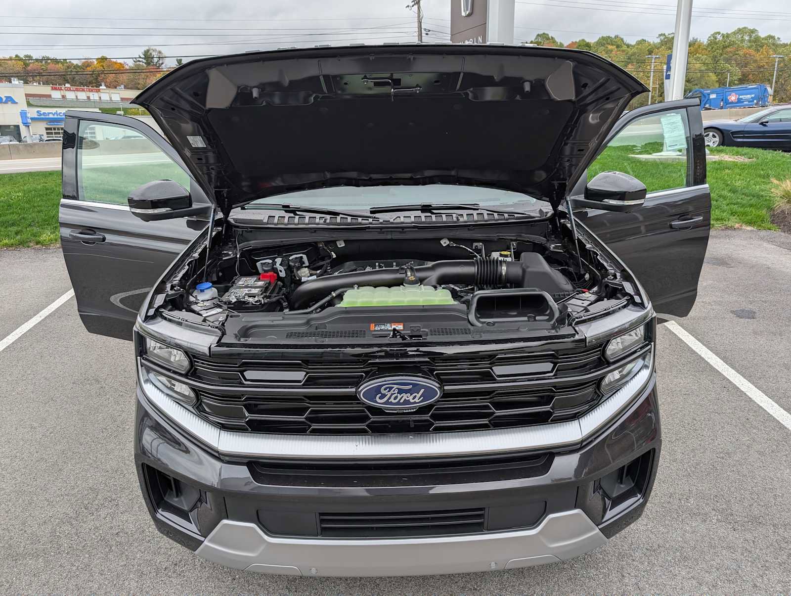 New 2025 Ford Expedition Platinum w/ Driver's Package image 10