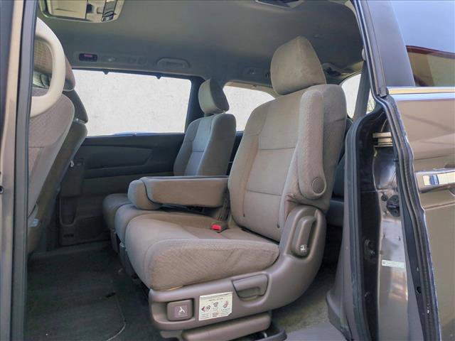 Used 2016 Honda Odyssey SE image 16