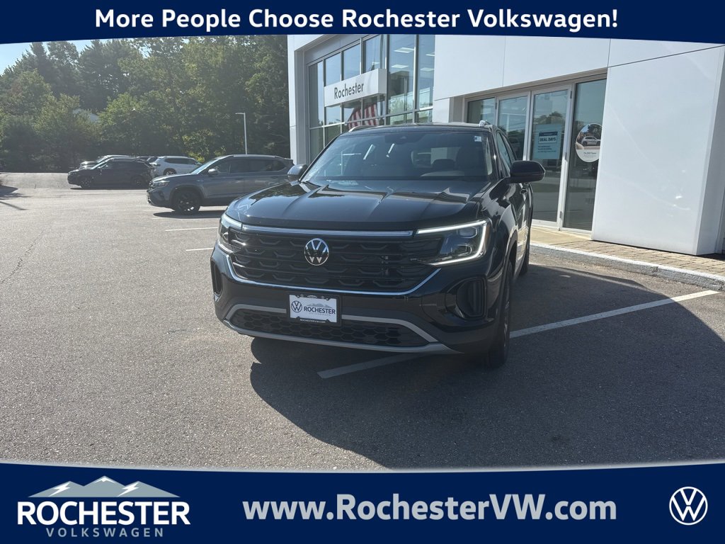New 2026 Volkswagen Atlas Cross Sport SE image 1