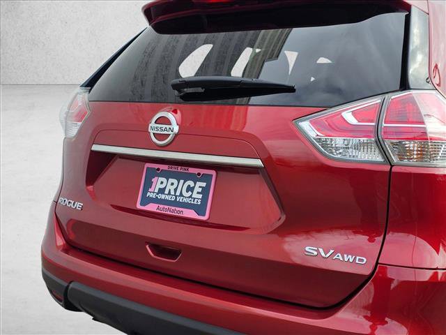 Used 2016 Nissan Rogue SV image 12