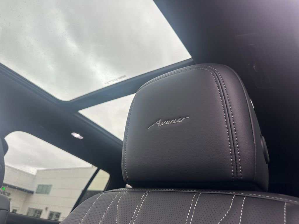 New 2026 Buick Enclave Avenir image 22