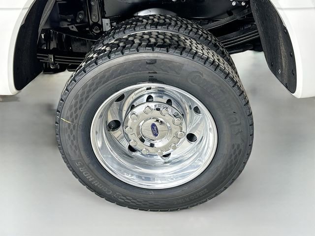 New 2026 Ford F450 Platinum w/ FX4 Off-Road Package image 33