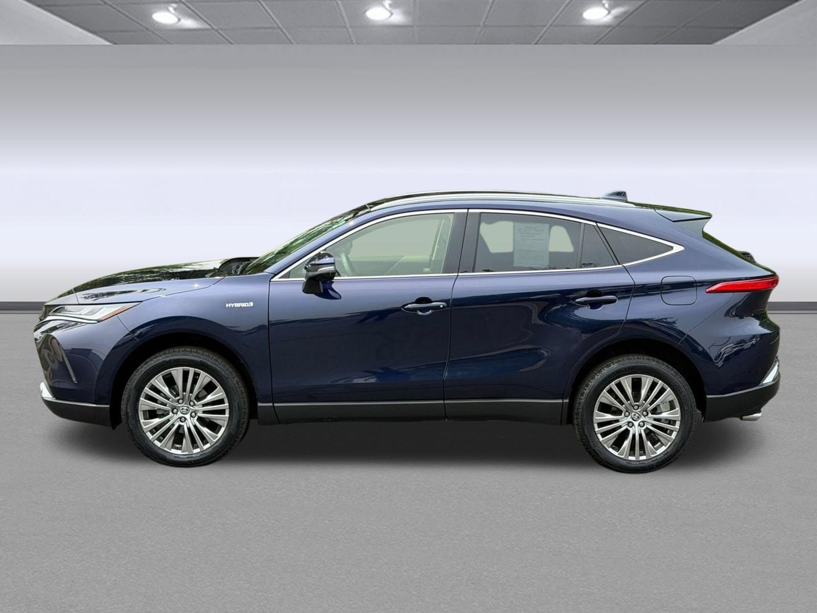Used 2021 Toyota Venza Limited w/ Advanced Technology Package AWD/4WD image 2