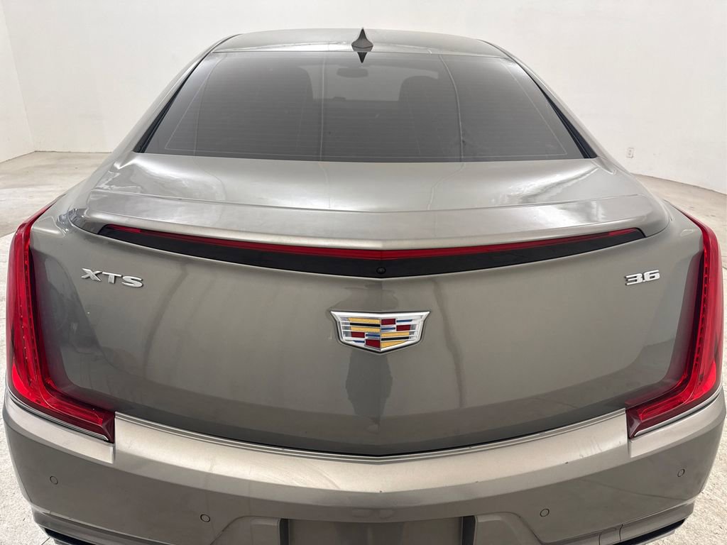 Used 2019 Cadillac XTS Luxury FWD image 23