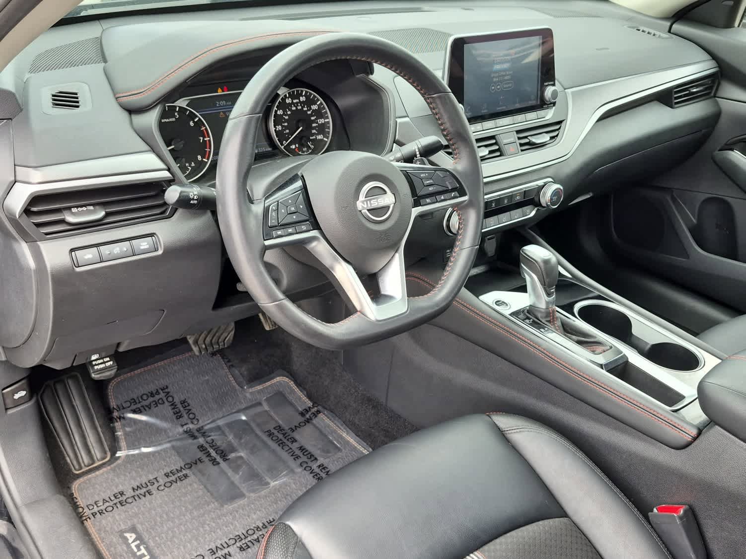 Used 2023 Nissan Altima 2.5 SR FWD image 11