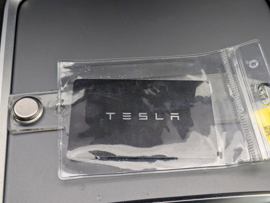 Used 2024 Tesla Model Y Long Range image 33