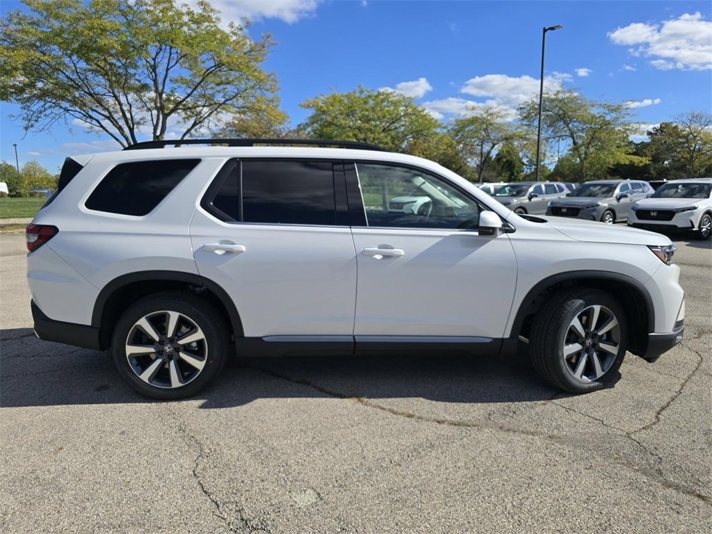 New 2025 Honda Pilot Touring image 23