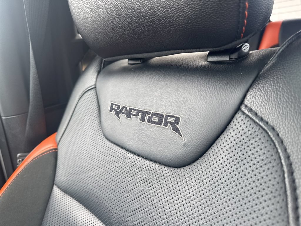 Used 2018 Ford F150 Raptor w/ Equipment Group 802A Luxury AWD/4WD image 31