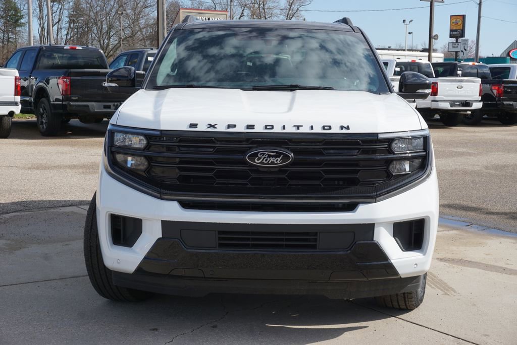 New 2026 Ford Expedition Platinum w/ Stealth Appearance Package AWD/4WD image 8