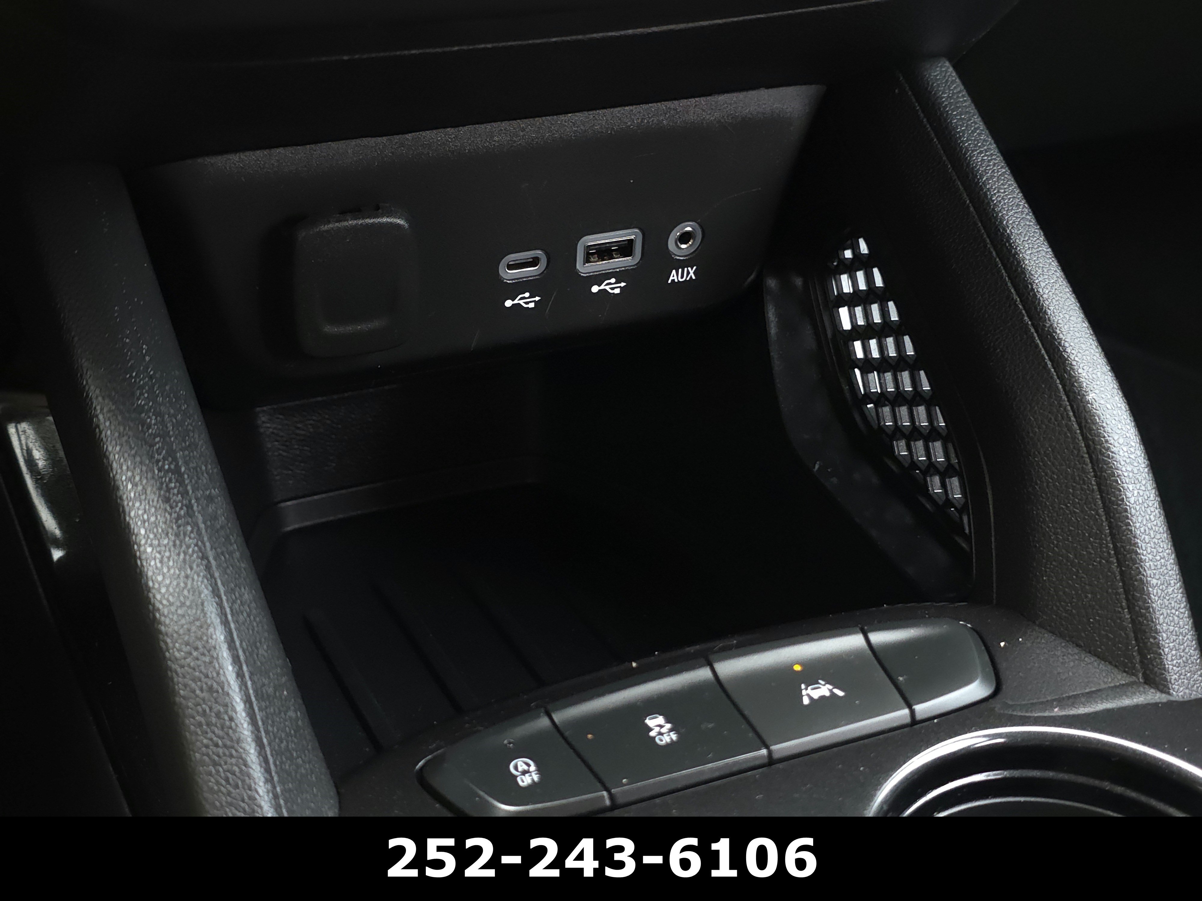 Used 2023 Chevrolet TrailBlazer LT FWD image 14