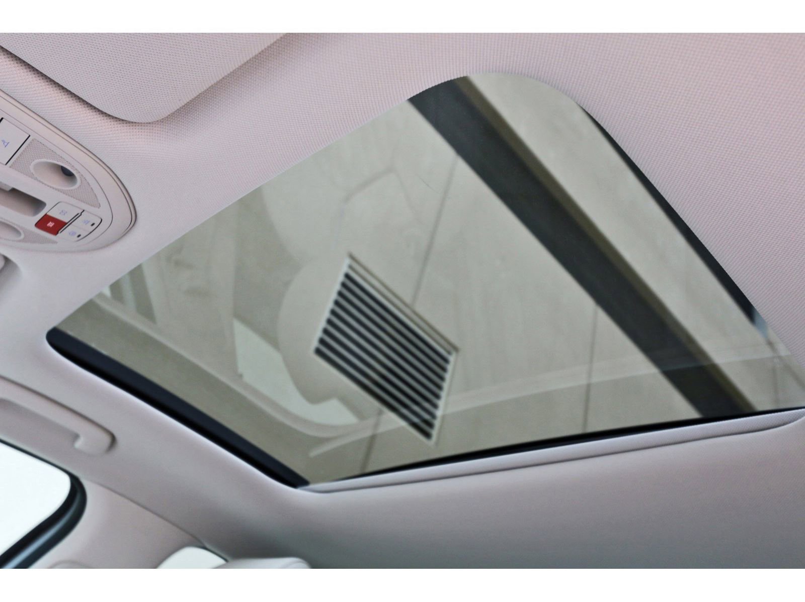 Used 2026 Genesis G70 2.5T Prestige image 31