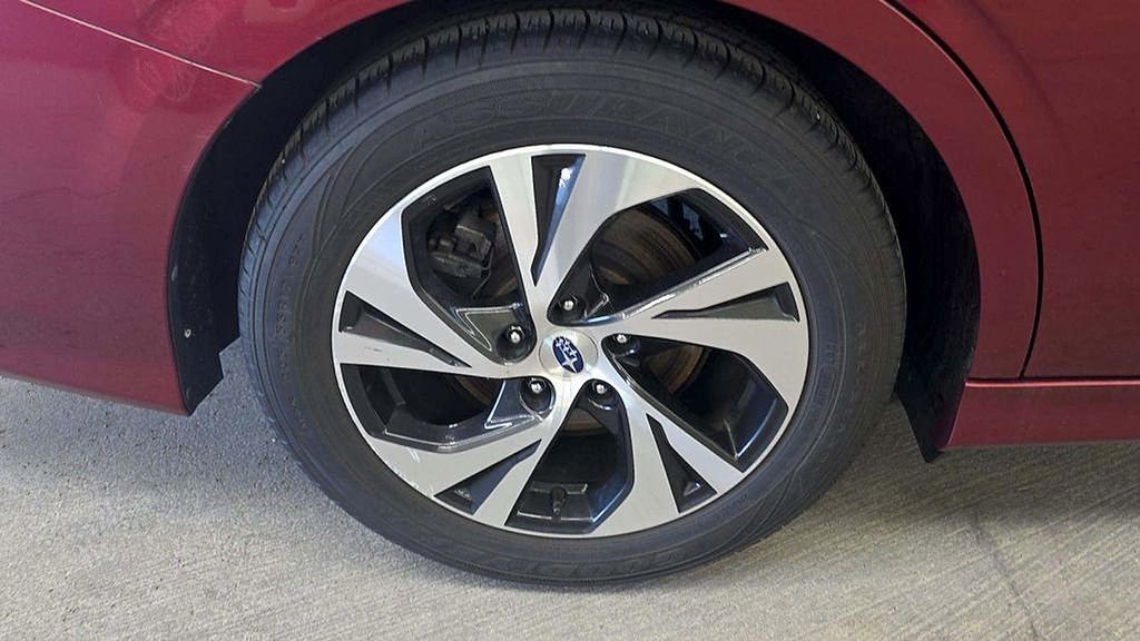 Used 2020 Subaru Legacy Premium AWD/4WD image 3