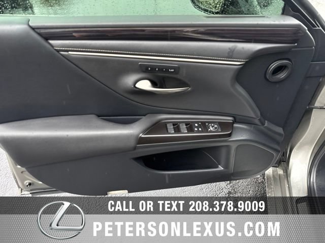 Used 2019 Lexus ES 300h w/ Premium Package FWD image 19